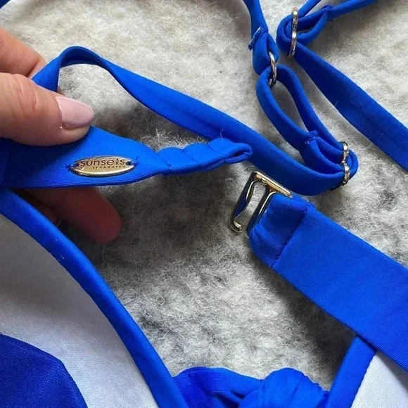 Sunsets Bikini  Top - Picture 9 of 14